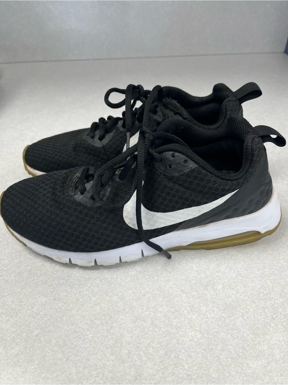 Nike Air Max Motion Women’s 8